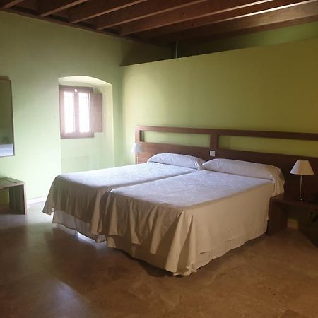 Hotel 4 Estrellas Conventual De Alcantara Zewnętrze zdjęcie